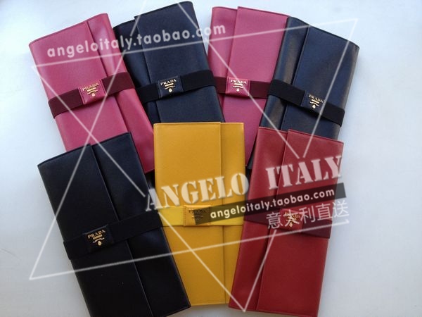 PRADA SAFFIANO牛皮信封超大号手包/钱包