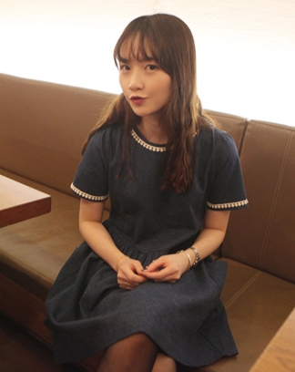 春季arishop韩国进口淑女海军风收腰牛仔连衣裙