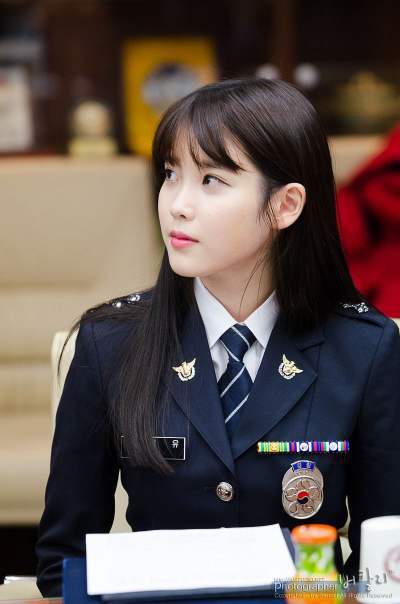 IU~~