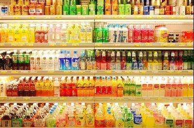 ·······总在冰柜里找喝的
