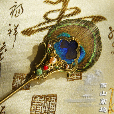 如图店铺的孔雀毛簪子