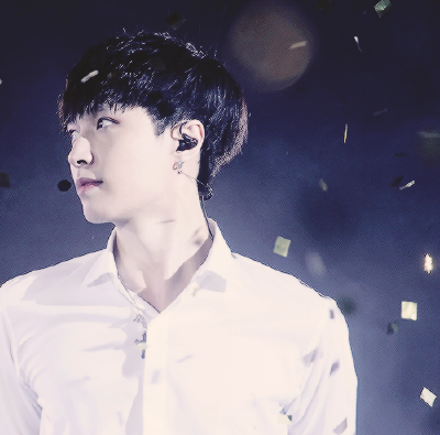 张艺兴 EXO