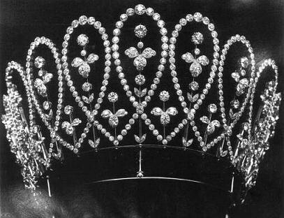 Queen Mary's Diamond Loop Tiara