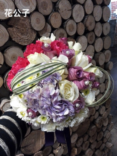 郑州最好的花店——花公子花店，花艺作品之新娘手捧花