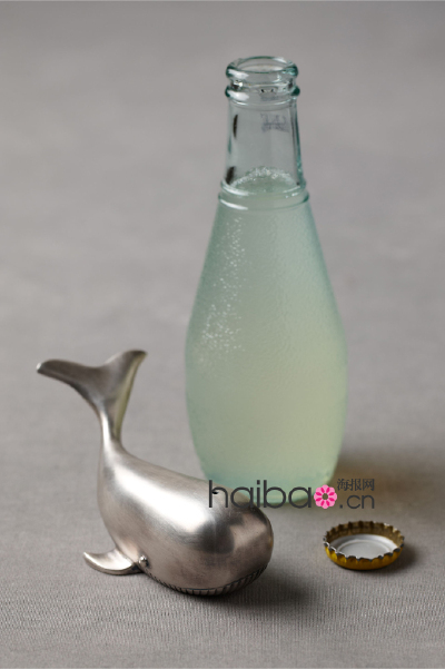 鲸鱼造型镀银开瓶器 价格：24美元 了解更多 http://wedding.haibao.com/article/1466158_3.htm#ixzz3SNefdTvJ
