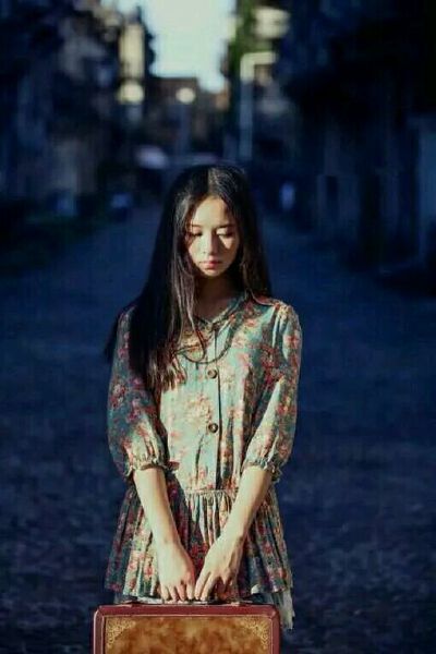  森女清新 文艺 女生 花朵 摄影