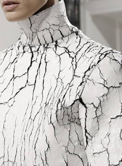 Cracked leather sweater with heavily textured surface like cracked white paint; striking fashion details // Balenciaga FW13