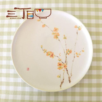 手绘釉中梅花餐盘 坚果盘 果盘