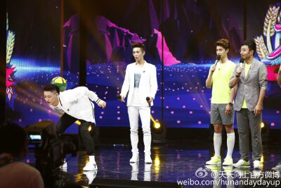 UNIQ 曹承衍 李汶翰