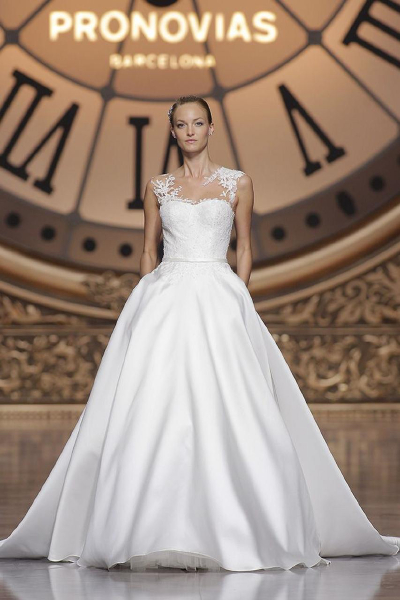Pronovias 2016婚纱秀