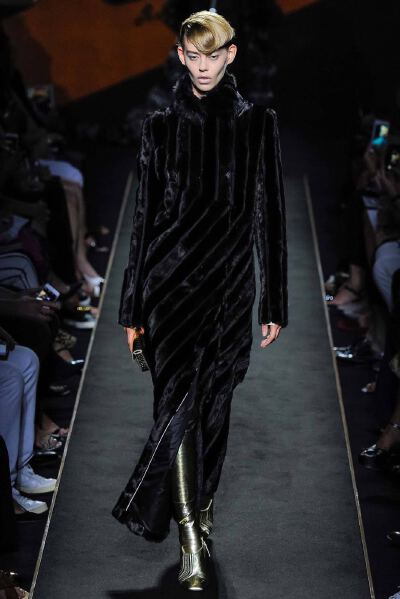 Fendi Fall 2015 Couture