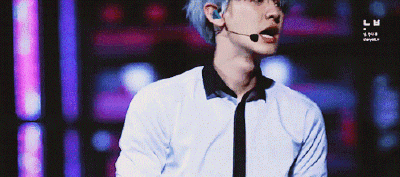 EXO 朴灿烈 Chanyeol 哥哥给我买红枣QAQ！！