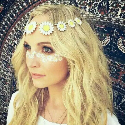 #吸血鬼日记# #卡罗琳# 坎迪丝·阿科拉 Candice Accola （拿图点赞）
