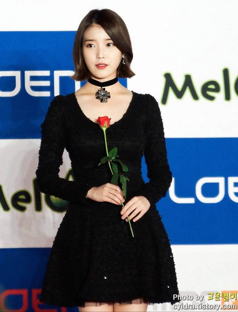IU