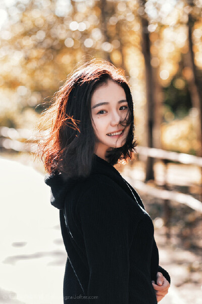 有些人错过了，永远无法再回到从前；有些人即使遇到了，永远都无法在一起，这些都是一种刻骨铭心的痛！