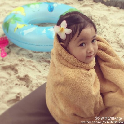 奥莉 李馨琪 萌萌哒