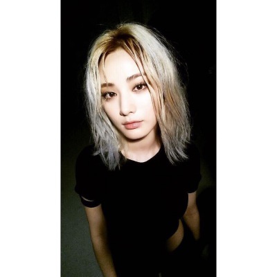 林珍娜NANA高清锁屏壁纸 高清壁纸