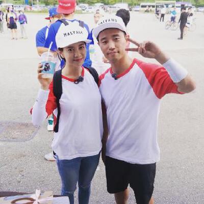 周一情侣（월요커플），韩国SBS电视台周日综艺节目《RUNNING MAN》中，成员Gary（姜熙健）和宋智孝组成的Love Line，因为节目在周一录制所以称为周一情侣。