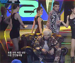 #seungri#我帅么……啊……疼……