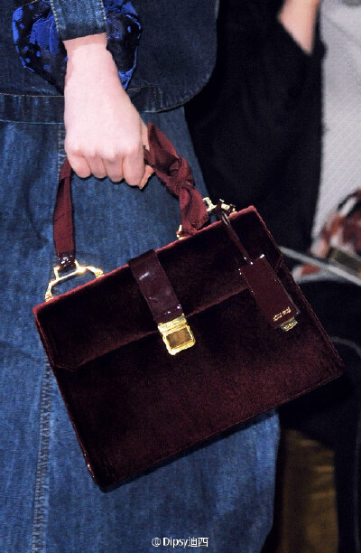 Miu Miu F/W 2016｜丝绒手袋钉子鞋～