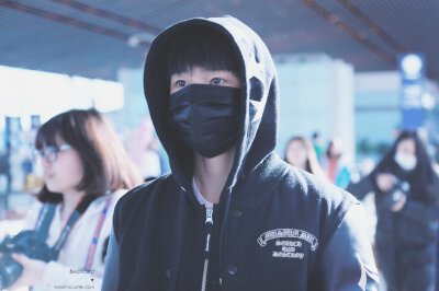 TFBOYS王源 160208 北京返重庆 cr：BeanCurd