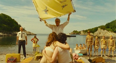 In the kingdom, childhood courage dies or thrives. 在月升王国里，童年的勇气若没死亡，一定会茁壮成长。 -Moonrise Kingdom 『月亮升起之王国』(2012)