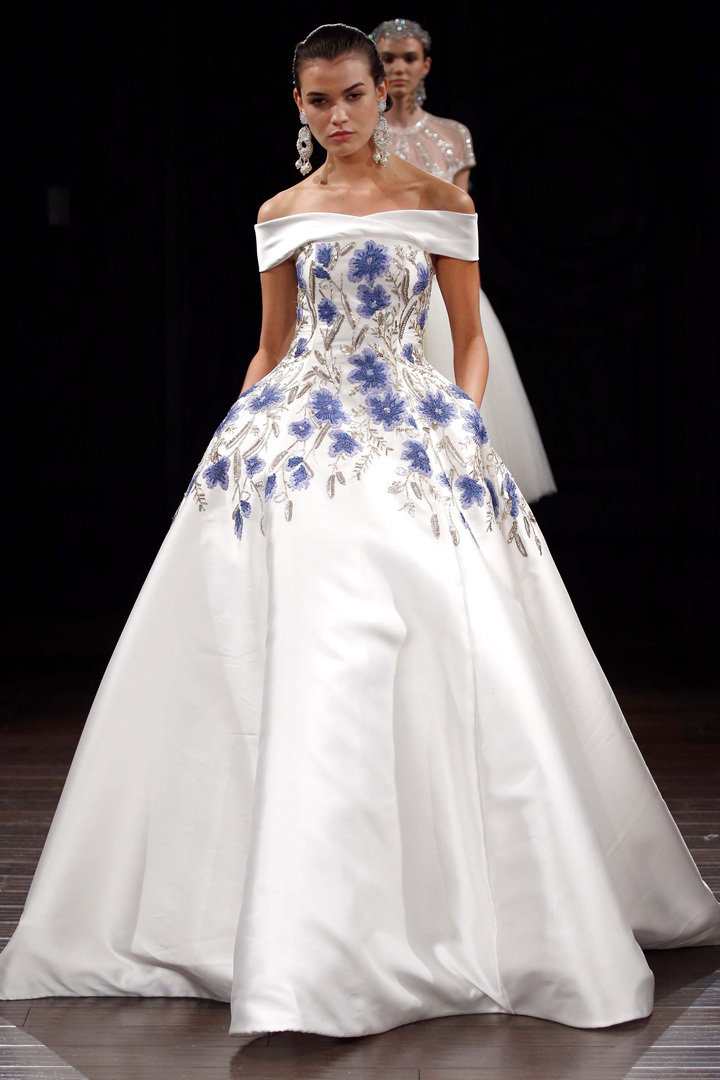 Naeem Khan（纳伊·姆汗）于纽约婚纱周发布2017春夏婚纱系列。