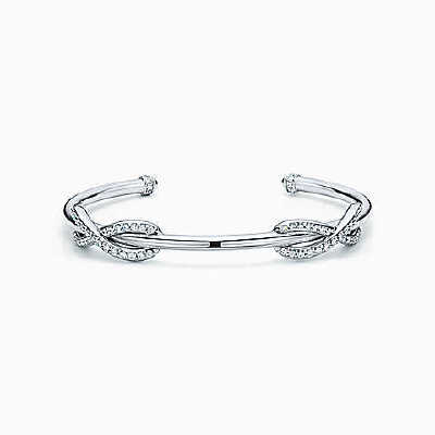 Tiffany Infinity系列18K白金中号双环手镯。