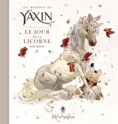 「Yaxin Le Jour dela Licorne｜亚辛与独角兽」 是插画师Man Arenas继上本《亚辛》个人绘本集的续本，而这一次讲述的是和独角兽有关的故事。
一贯的水墨风格写意画风，漂亮的像个童话，某种含义上而言，它的确是，哈…