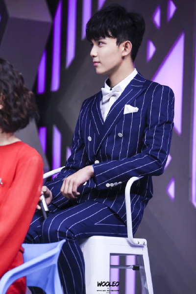 #吴磊LEO# 少年梦 轻轻放 慢慢来K行歌 @吴磊LEO