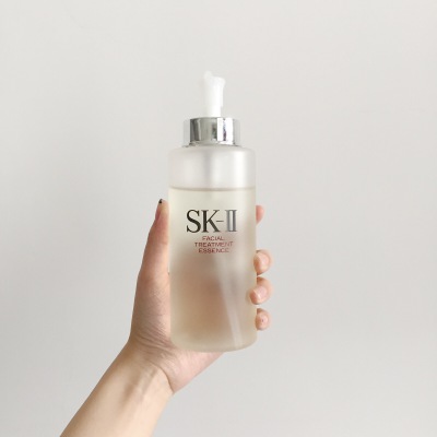 SKII神仙水丨其实神仙水对我来说没那么神诶 但也算烂脸的时候湿敷过一次就会回购的真爱了