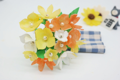 秋风起，秋风落，秋风有意染黄花