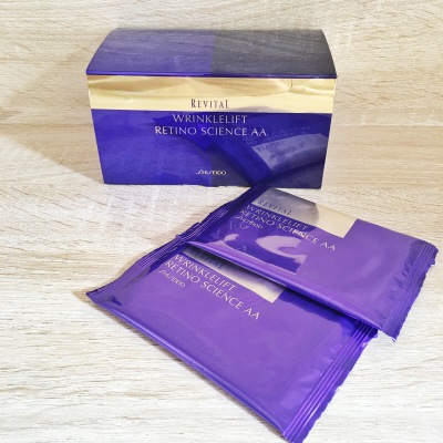 #安利好货#传说中好评！好评！好评！der眼纹的小熨斗Revital眼膜～刚开始用不久，觉得很保湿，润润der，眼圈和眼纹方面暂时没见成效，慢慢坚持，看看会不会有效果吧～一下子就见效的才可怕吧～