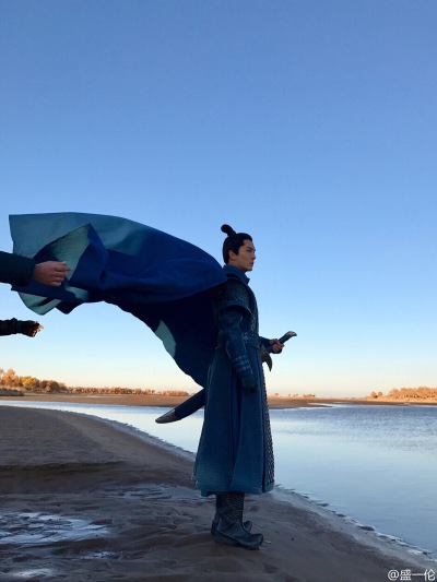 盛一伦