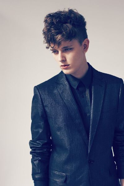 「欧美男模」---
Daniel Hicks
英国男模，
听说结婚了已经……