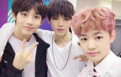 nct 后台自拍照
泰容 辰乐 winwin