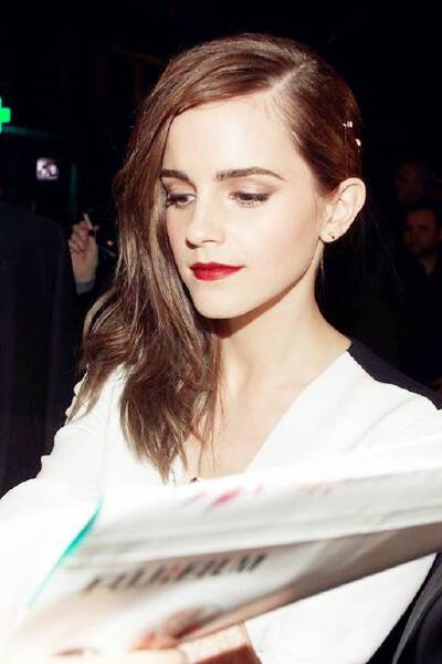 EmmaWatson 艾玛沃特森
这组图炒鸡美！！！！！