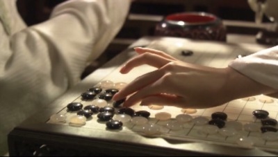 棋罢指犹凉