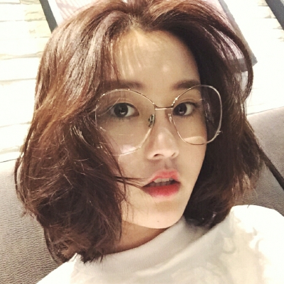 短发妹子气质赞赞