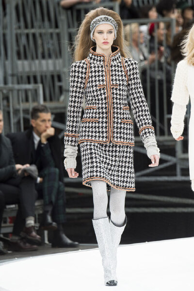 Chanel 巴黎2017秋冬系列时装秀