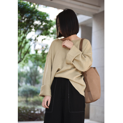 Mogustore 2017SS 2017不规则V领卡其色慵懒感针织衫