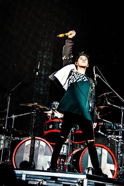 ONE OK ROCK 10969
