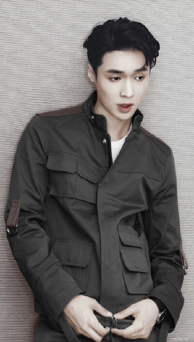 张艺兴 EXO LAY