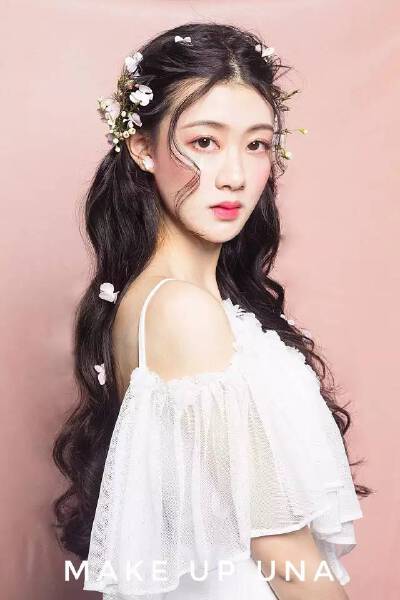 长发造型