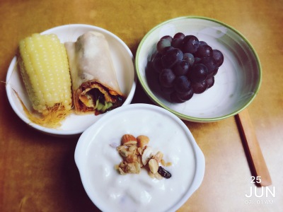 黄瓜鸡蛋卷饼