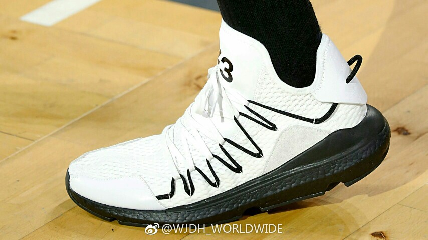 Y3