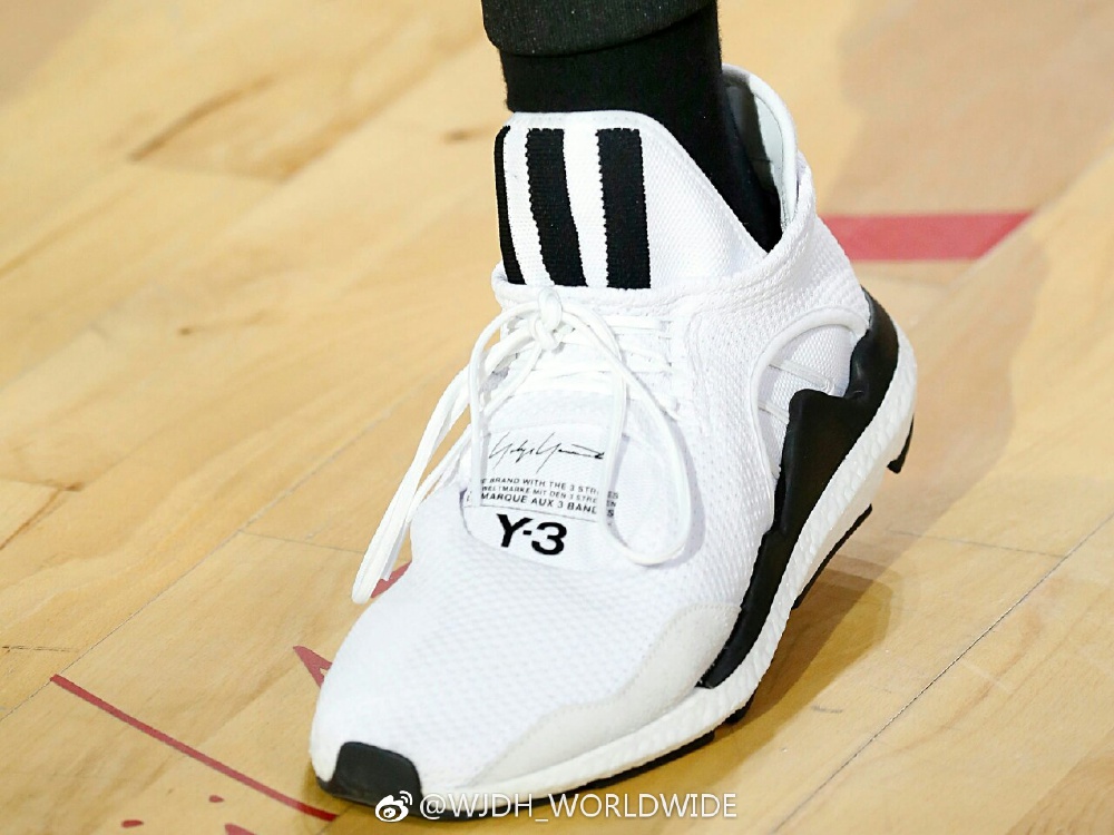 Y3