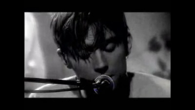 Blur Damon singing "Tender"