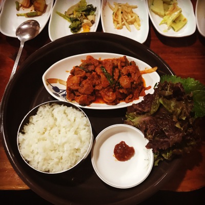 #我在韩国向你直播#西江正门附近超好吃的隐秘的小食堂，量真的很足！아줌마也超亲切