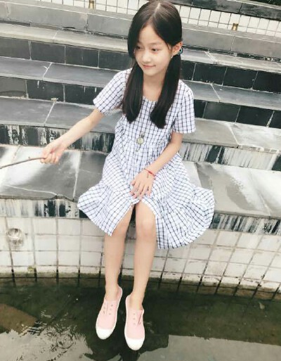 可爱萌娃头像壁纸

